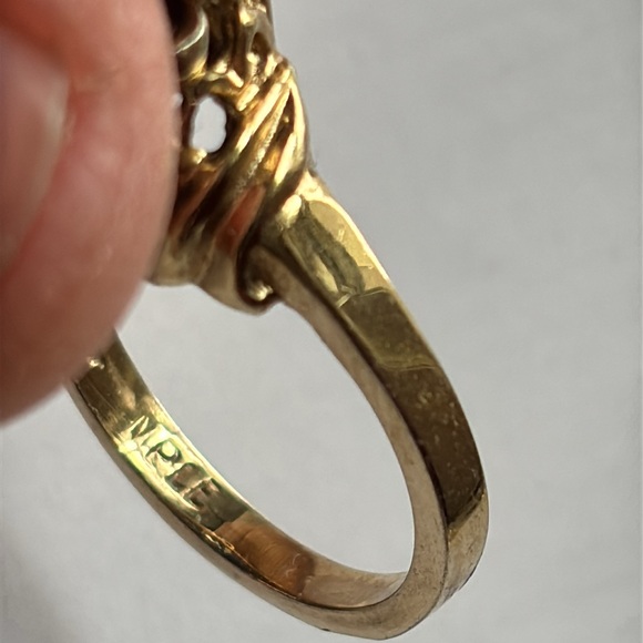 Vintage Style Fashion Ring - Picture 6 of 8